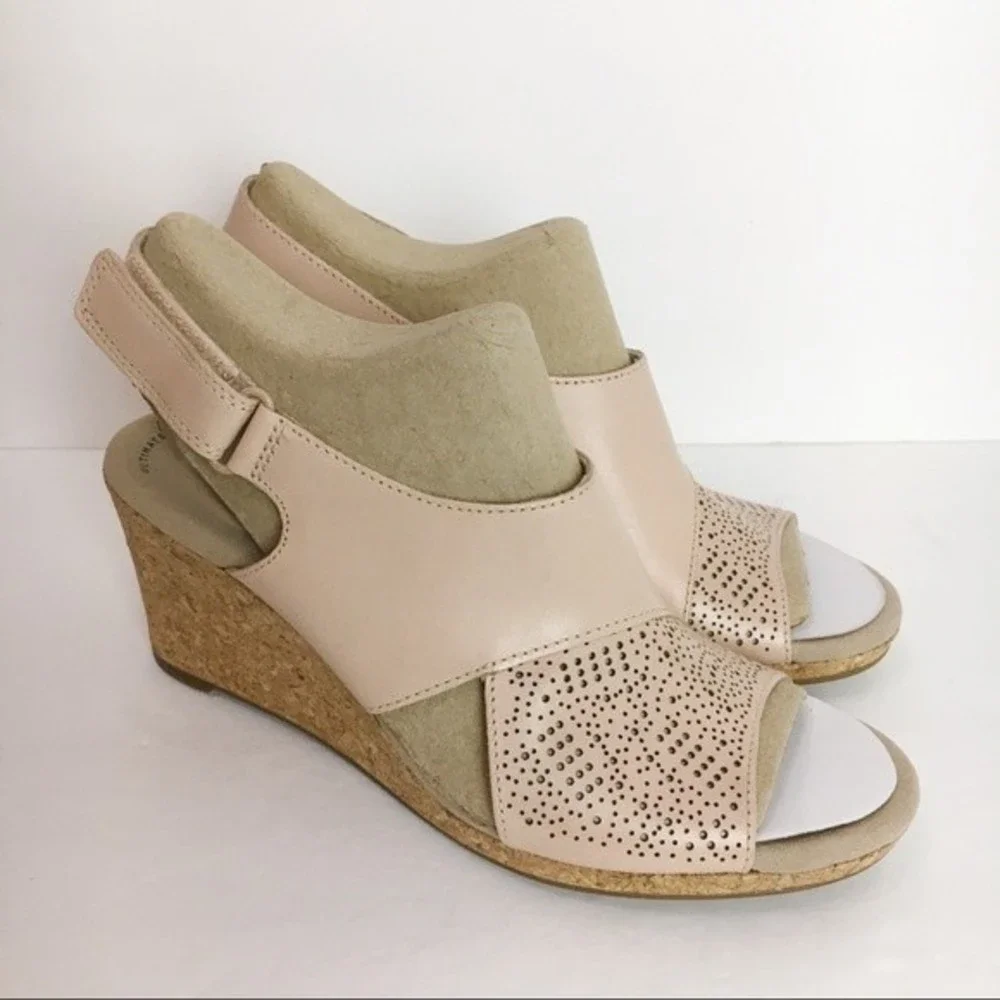 Clarks Womens Size 8.5 Lafley Joy Blush Pink Leather‎ Sandals Wedges Shoes